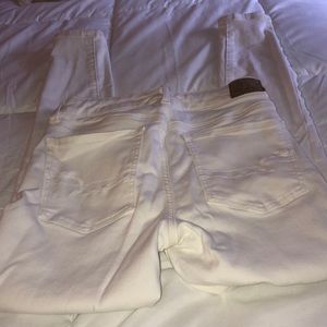 White skinny jeans - American eagle